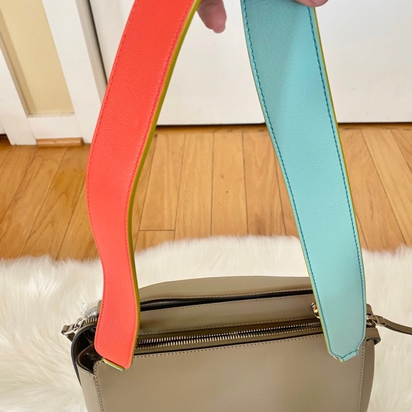 Fendi Dotcom Taupe Bag with removable pouch/strap - Picture 8 of 15